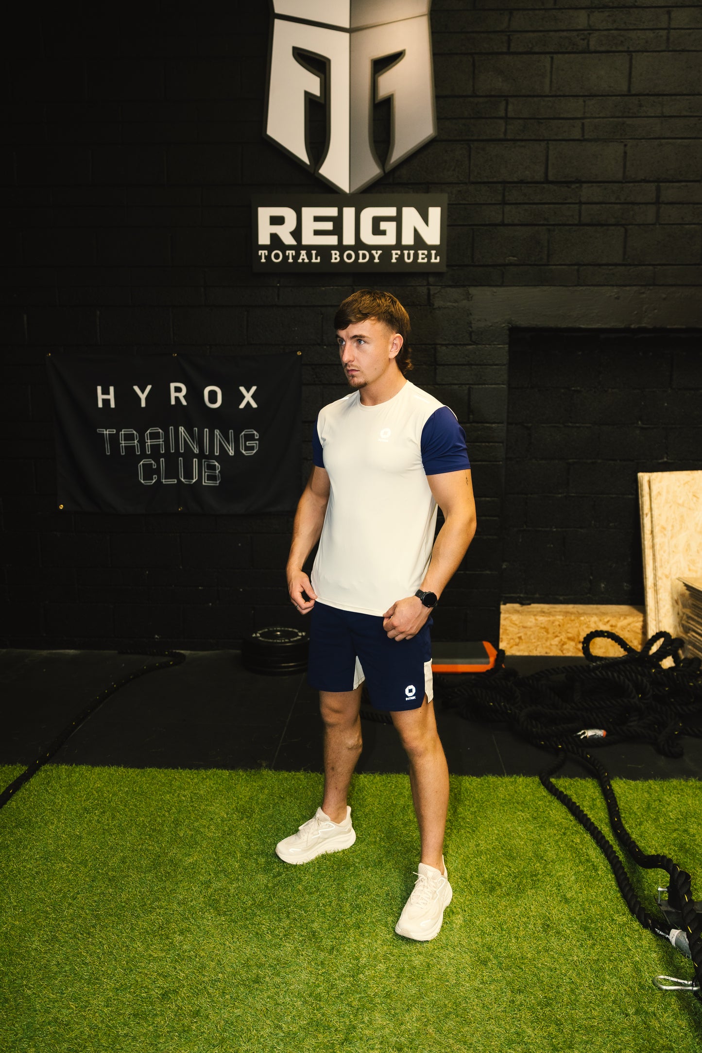 Dynamic Short - Coastal Cream/Deep Navy