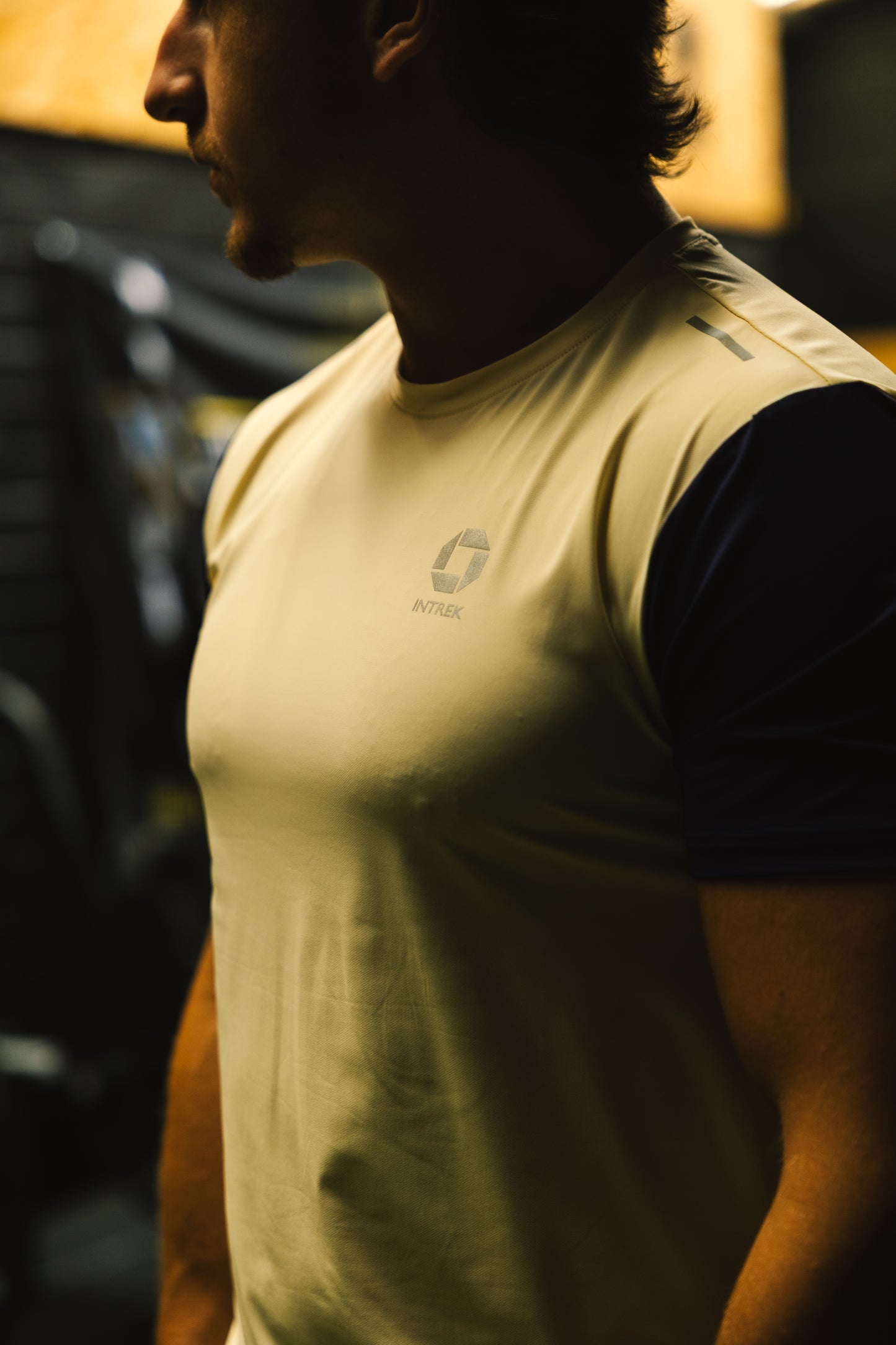 Dynamic T-shirt - Coastal Cream/Deep Navy