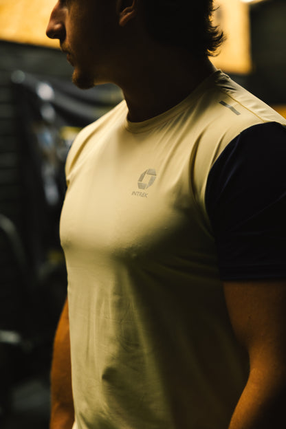 Dynamic T-shirt - Coastal Cream/Deep Navy