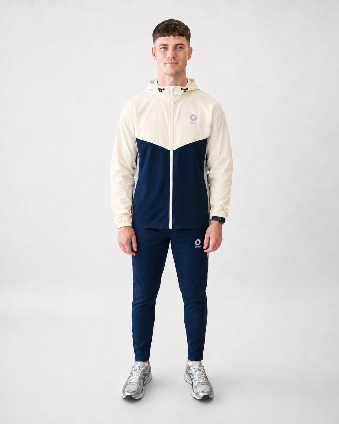 Dynamic 2.0 Tracksuit - Coastal Cream/Deep Navy